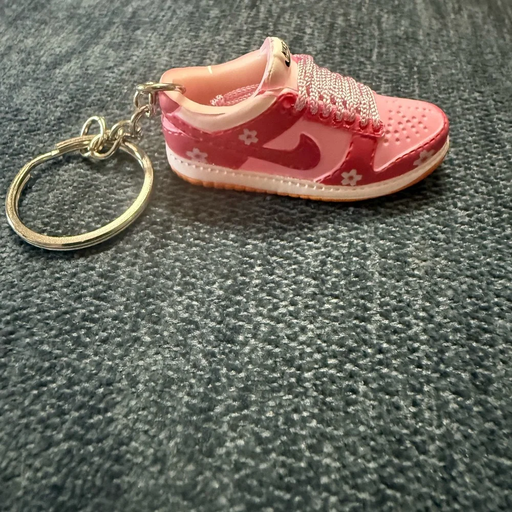 Nike Kids Pink Sneaker‎ Keychain